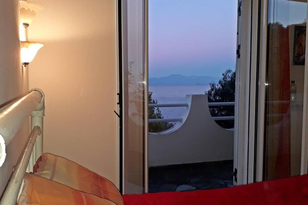 נאוס פירגוס Amazing Sea View-Neos Pyrgos Beach -Evoia Greece מראה חיצוני תמונה